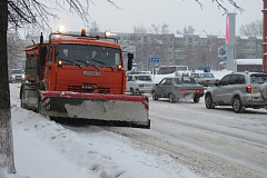 В связи с переходом на зимний период эксплуатации, учреждению требуются машинисты уборочной техники и рабочие по уборке территории!!!